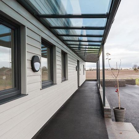 Crown Lodge Hotel ウィスベック エクステリア 写真