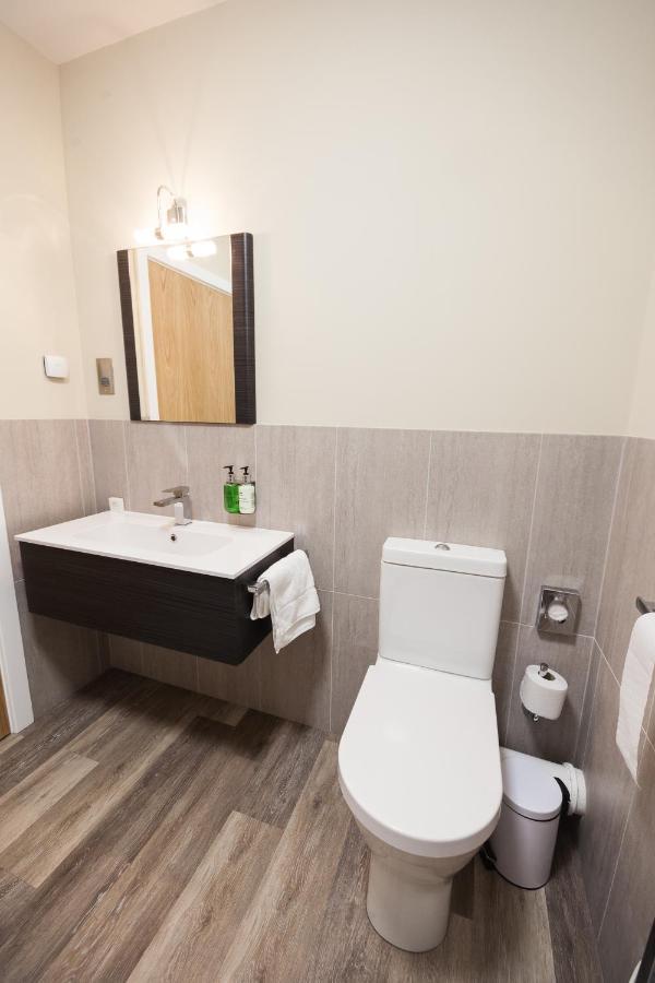 Crown Lodge Hotel ウィスベック エクステリア 写真